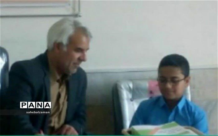 نماز اولویت اول دبیرستان کیمنش کاشمر