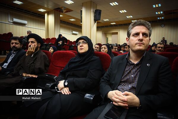 نشست آموزشی قلمرو دست‌یابی بشر به فضا از منظر قرآن و شریعت