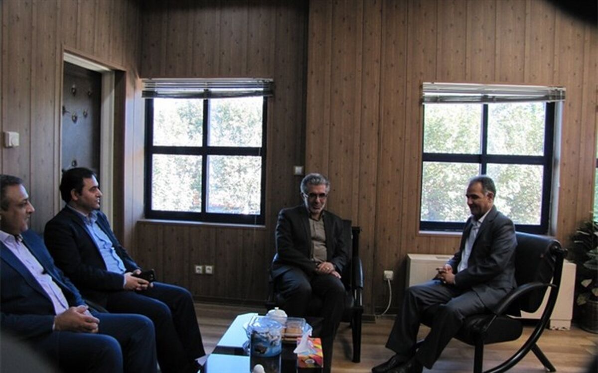 دیدار مدیرکل آموزش و پرورش و مدیرکل پست گلستان