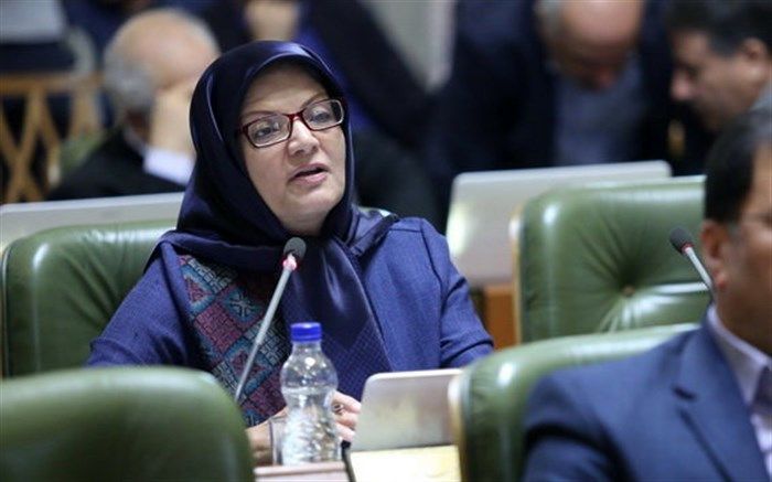 شهرداری برای اخذ مجوز های لازم برای نصب دکل‌های مخابراتی اقدام کند