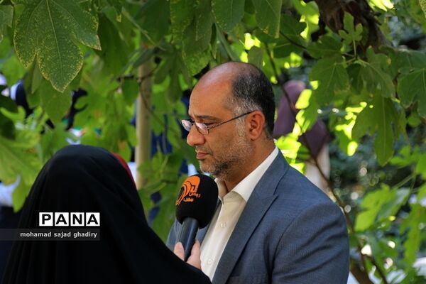 همایش بهداشت  روان با محوریت همیاران مشاور