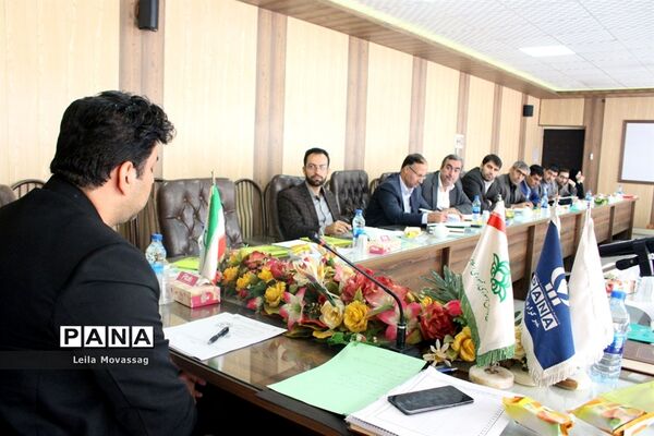 جلسه توجیهی پایگاه های تغذیه سالم مدارس در آذربایجان شرقی