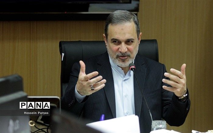 ارائه اقدامات در دست اجرای وزارت آموزش و پرورش در جریان سفر یک روزه بطحایی به قم