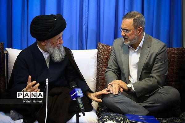 دیدار وزیرآموزش و پرورش با تعدادی از مراجع عظام تقلیددر استان قم