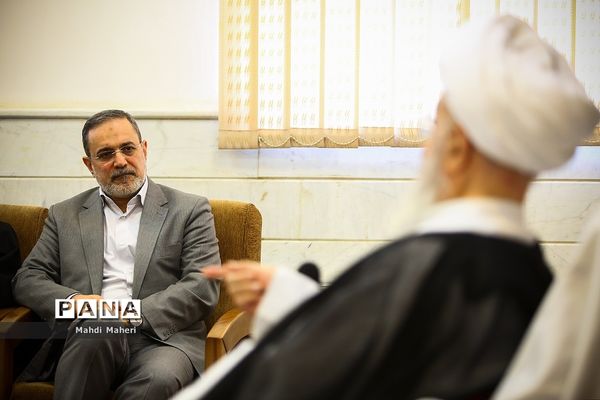 دیدار وزیرآموزش و پرورش با تعدادی از مراجع عظام تقلیددر استان قم