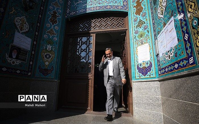 ره‌آورد بطحایی به شهر قم: تشریح نوآوری‌های اسلامی آموزش‌و‌پرورش در آستان حضرت معصومه (س)