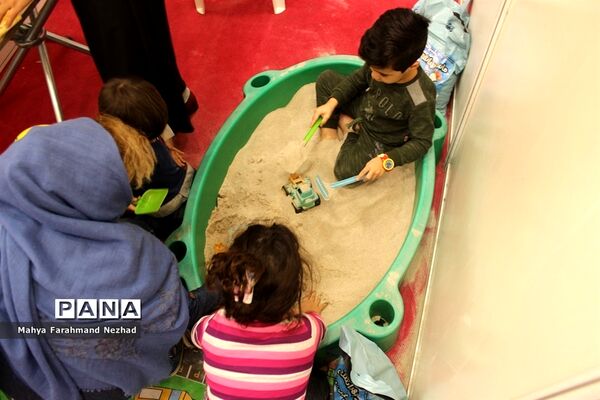 اولین نمایشگاه دنیای اسباب بازی و سرگرمی