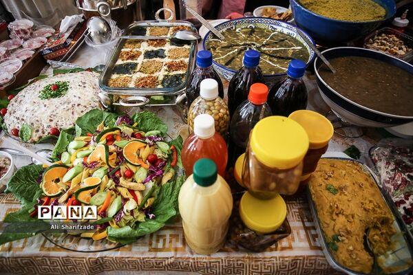 جشنواره غذا و صنایع دستی به میزبانی انجمن همسران سفرا و دیپلمات های وزرات خارجه