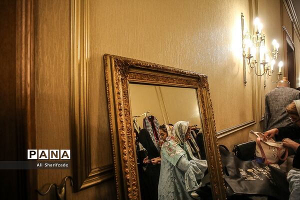 جشنواره غذا و صنایع دستی به میزبانی انجمن همسران سفرا و دیپلمات های وزرات خارجه