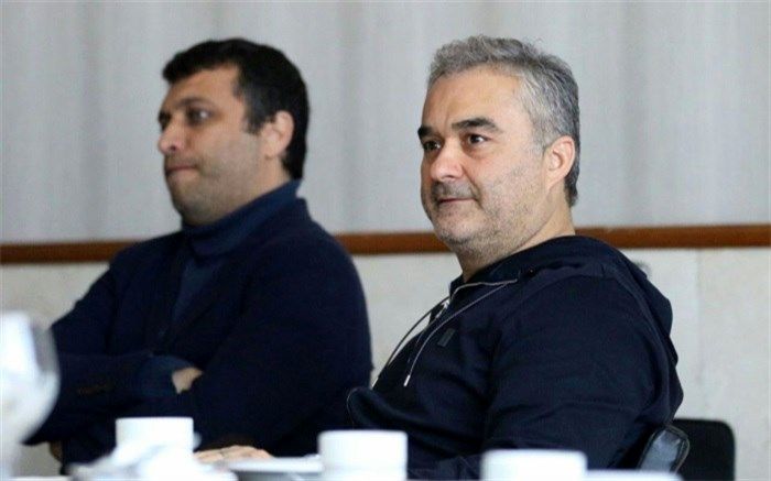 واکنش مالک باشگاه نساجی به اشتباهات داوری: آقای اصفهانیان اگر نمی‌توانید استعفا دهید