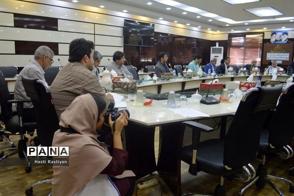 جلسه کمیته فرهنگیان و دانش‌آموزی چهلمین سالگرد پیروزی  انقلاب اسلامی