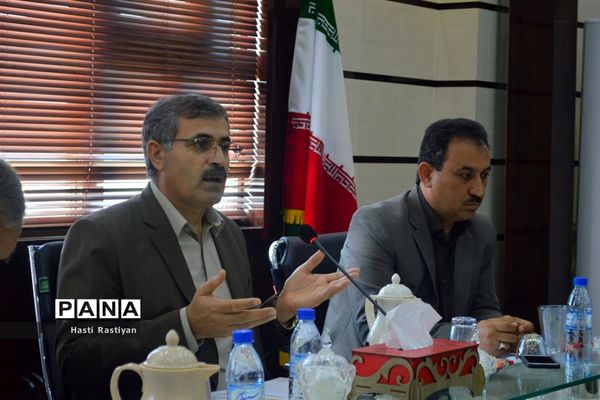 جلسه کمیته فرهنگیان و دانش‌آموزی چهلمین سالگرد پیروزی  انقلاب اسلامی