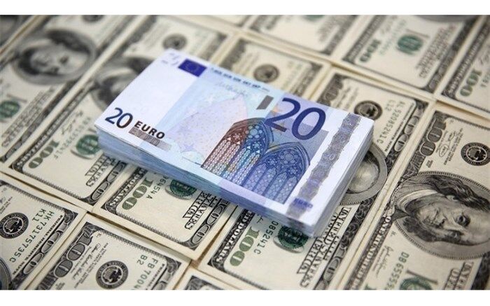قاچاقچی ارز در خوی بیش از 2.2 میلیارد ریال جریمه شد