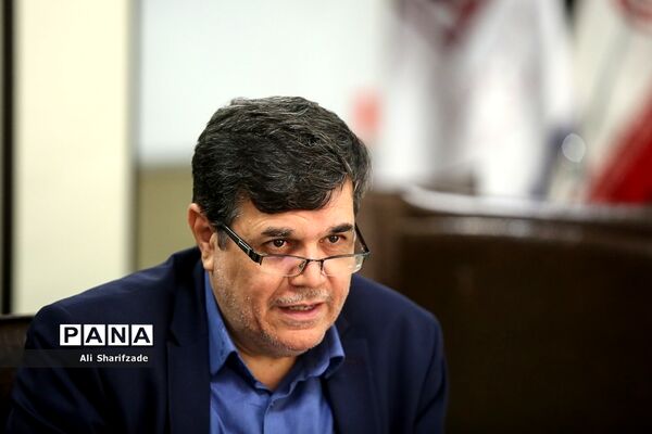 اولین جلسه ستاد مرکزی مدارس شاهد