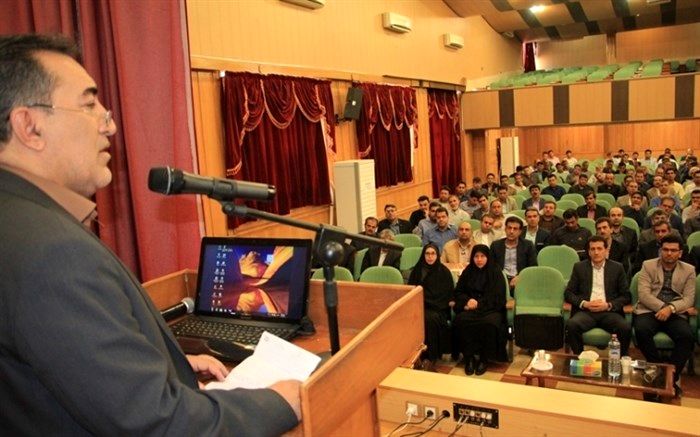 نوع نگرش جوانان و نوجوانان ما نسبت به آسیب های اجتماعی نگران کننده است