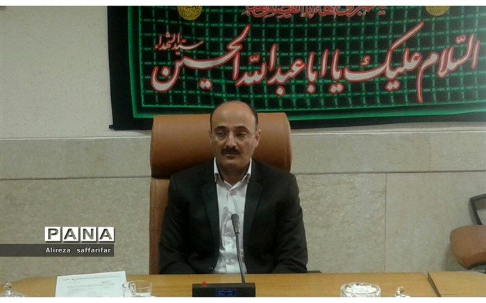 معاون فرماندار اردستان: حضور راهپیمایی ۱۳ آبان حضور نباید به دانش آموزان اختصاص یابد