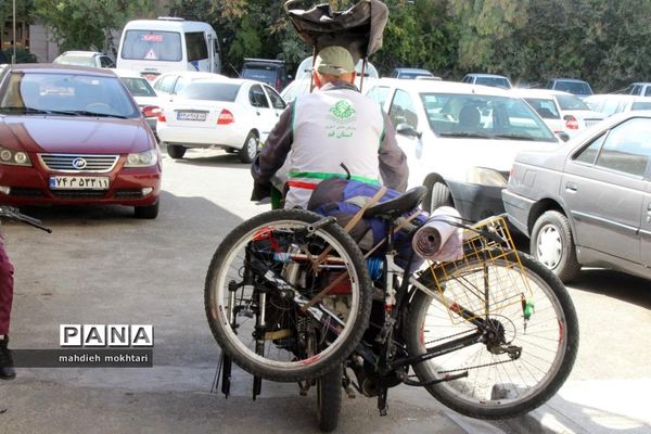 رکوردار کشوری و جهانی با دوچرخه عازم پیاده روی اربعین شد