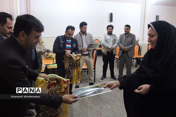 نشست قطبی کارشناسان سازمان دانش آموزی شهرستان های جنوب استان در مهاباد