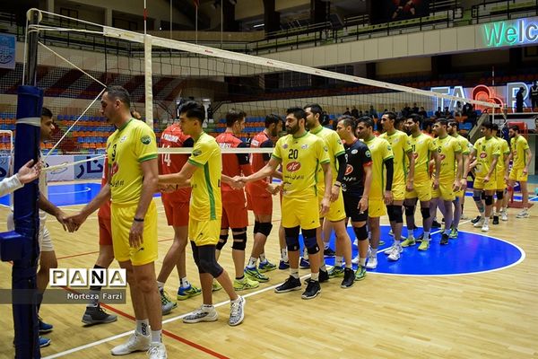 دیدار تیم های والیبال شهرداری تبریز و کاله آمل