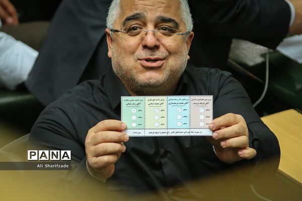 جلسه رای اعتماد به چهار وزیر پیشنهادی دولت