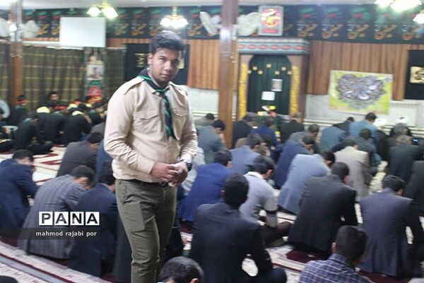 مراسم زیارت عاشورا هیئت محبین علی اکبر پیشتازان سازمان دانش‌آموزی استان کرمان