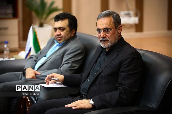 دیدار وزیر آموزش و پرورش با جمعی از نمایندگان مجلس