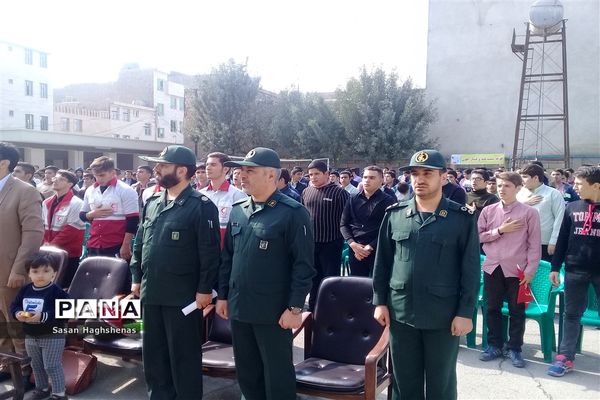 اولین یادواره شهدا دردبیرستان دکتر حسابی اسلامشهر