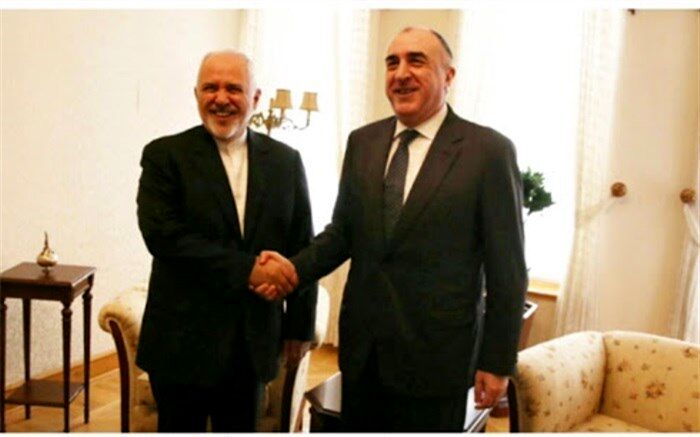 دیدار ظریف با همتایان اذری و ترک در استانبول