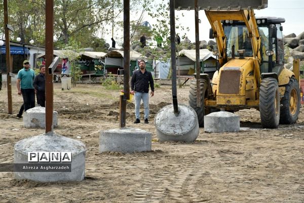 تخریب سازه‌های غیرمجاز در ساحل سنگچین بابلسر