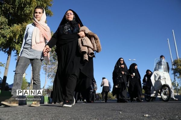 پیاده‌روی جاماندگان کربلا از مصلی تا وادی رحمت تبریز