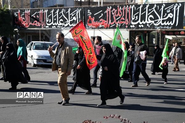 پیاده‌روی جاماندگان کربلا از مصلی تا وادی رحمت تبریز