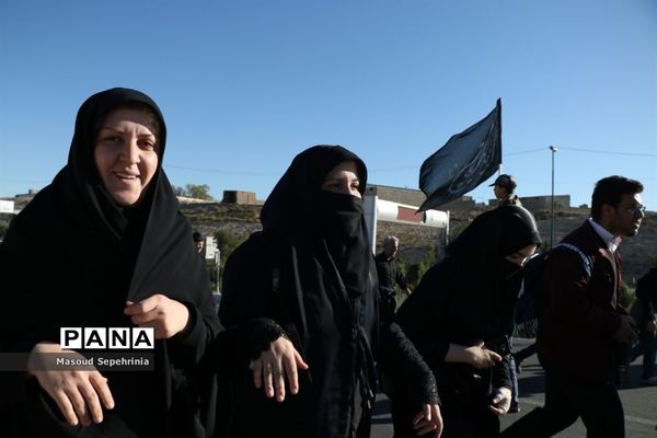 پیاده‌روی جاماندگان کربلا از مصلی تا وادی رحمت تبریز