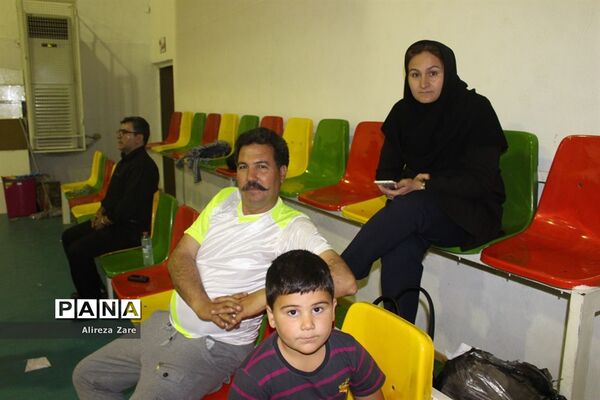 مسابقه استانی  چوب کشی آقایان  بازی‌های بومی و محلی در بوشهر