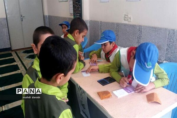برگزاری انتخابات شورای دانش‌آموزی درشهرستان فردوس