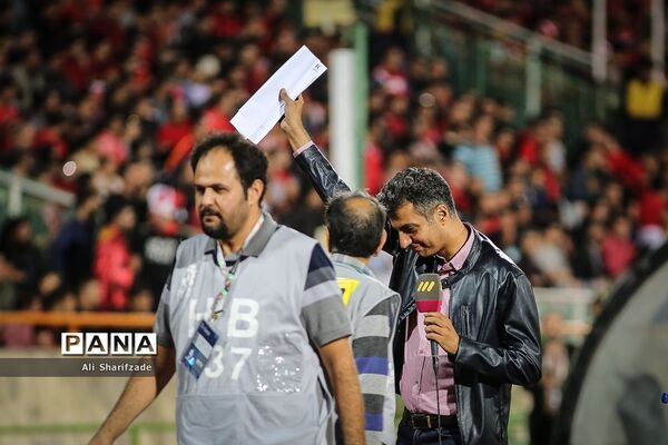 دیدار تیم های فوتبال پرسپولیس و السد قطر