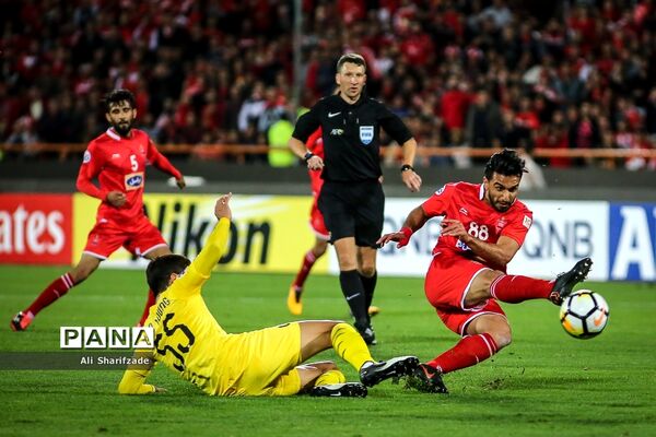 دیدار تیم های فوتبال پرسپولیس و السد قطر