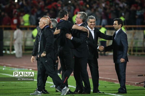دیدار تیم های فوتبال پرسپولیس و السد قطر