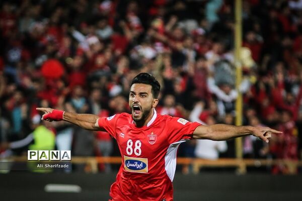 دیدار تیم های فوتبال پرسپولیس و السد قطر