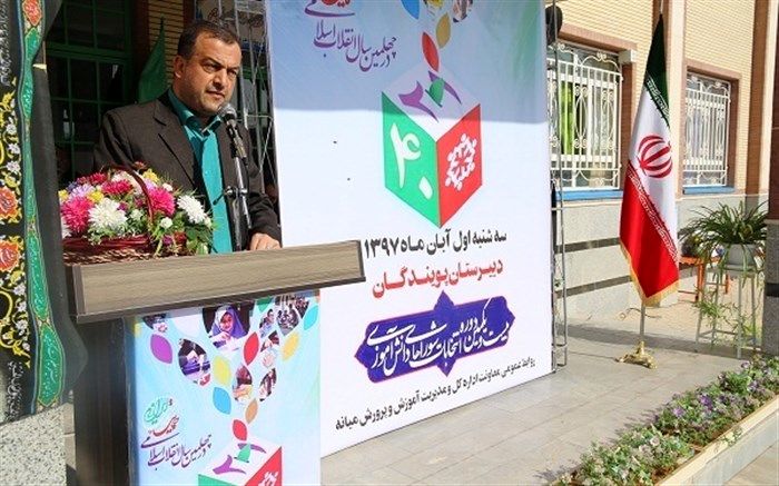 معاون استاندار آذربایجان شرقی: انتخابات شورای دانش آموزی تمرین مسئولیت‌پذیری و تقویت روحیه انتقاد‌پذیری در دانش آموزان است