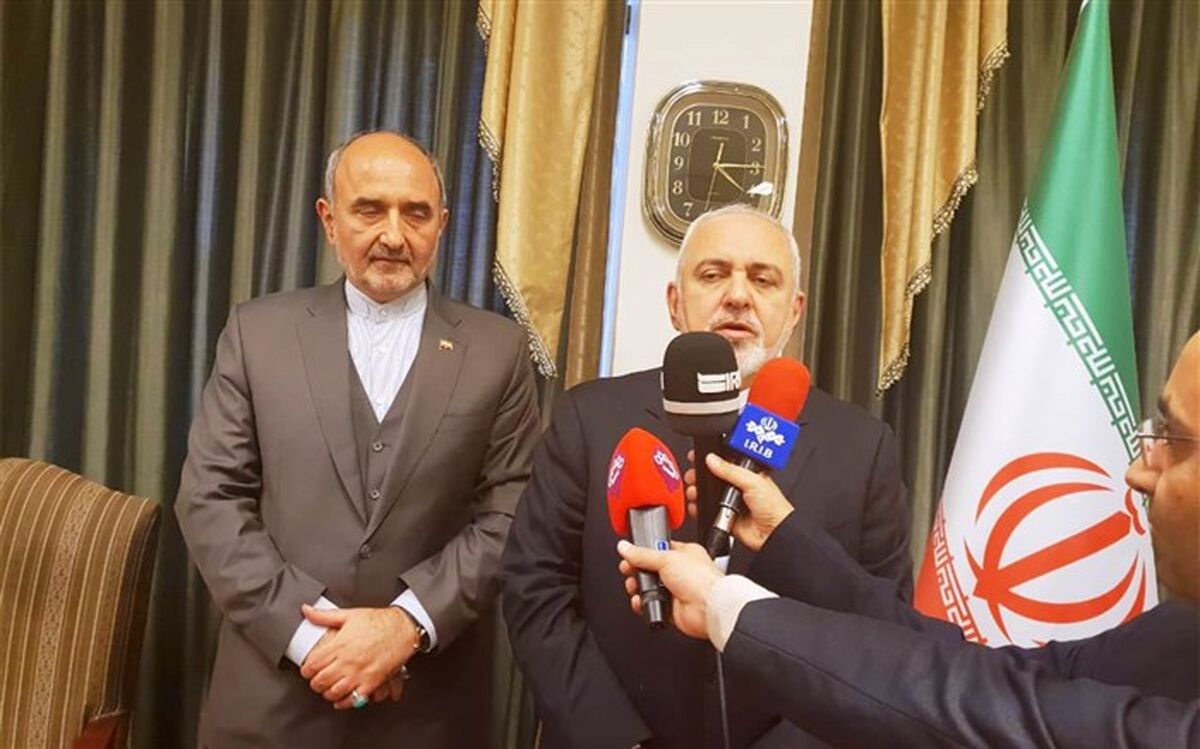 ظریف: از تماس تلفنی عادل الجبیر با مقامات ایران بی اطلاعم