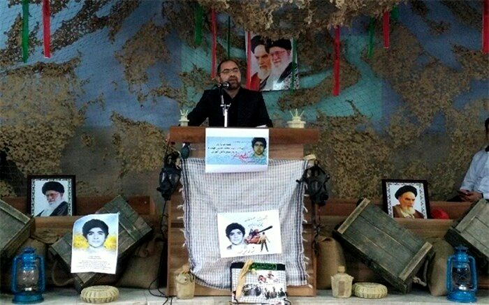 وظیفه ما در جامعه امروز ایستادگی در مقابل جنگ نرم و مقابله با آسیب های اجتماعی است