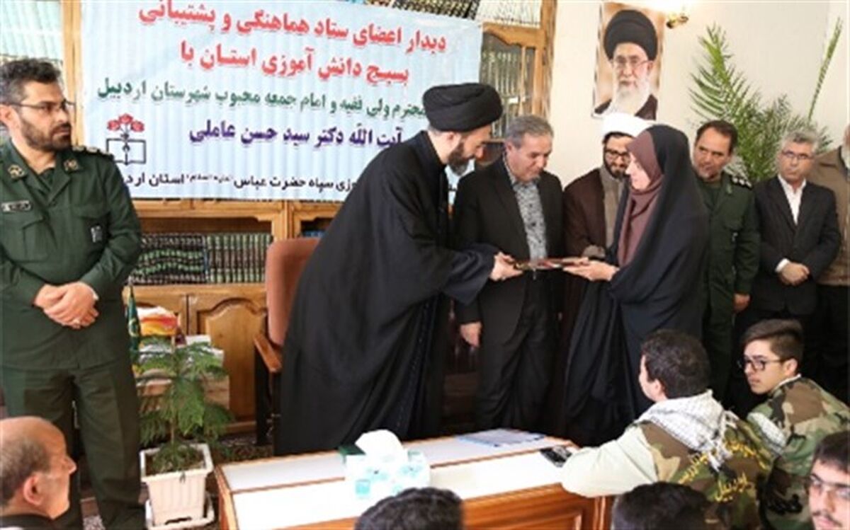 راهکار برون‌رفت از بحران اقتصادی کشور استفاده از ظرفیت جوانان نخبه است