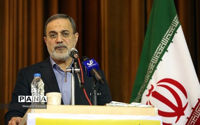 وزیر آموزش و پرورش: برای حل مشکلات باید مسیرهای گذشته را تغییر دهیم