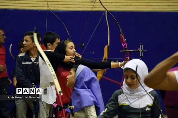 مسابقات استعدادیابی نخبگان تیراندازی با کمان در ارومیه