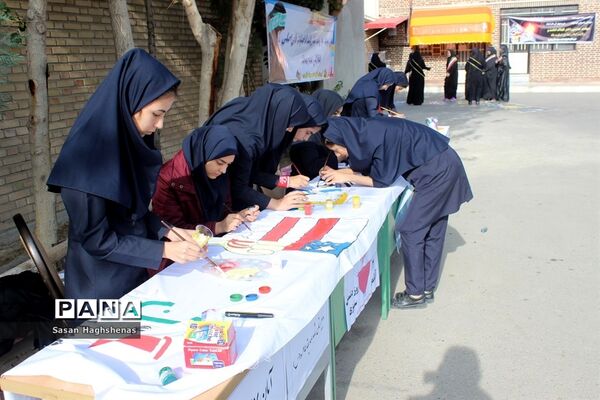 نواخته شدن زنگ استکبار ستیزی در اسلامشهر
