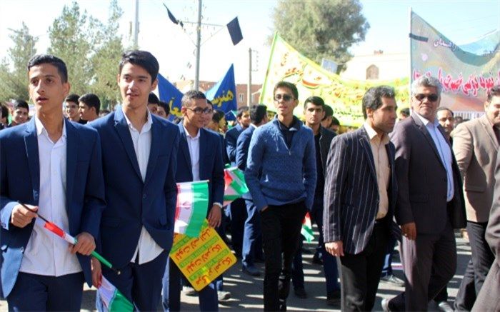 13 آبان روز استکبار ستیزی و مبارزه با زورگویان جهان است