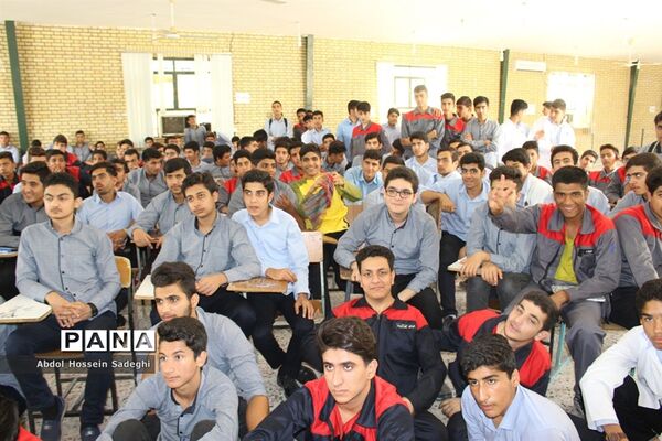 پخش بازی فوتبال در مدارس و ادارات آموزش و پرورش استان بوشهر