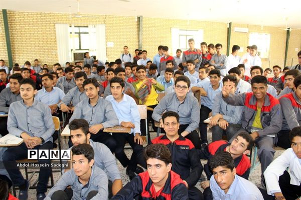 پخش بازی فوتبال در مدارس و ادارات آموزش و پرورش استان بوشهر