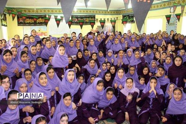 پخش بازی فوتبال در مدارس و ادارات آموزش و پرورش استان بوشهر