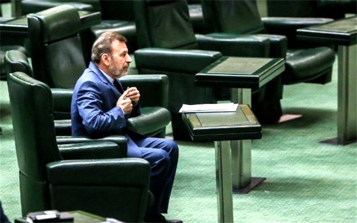 جزئیات نشست واعظی با فراکسیون نزدیک به لاریجانی